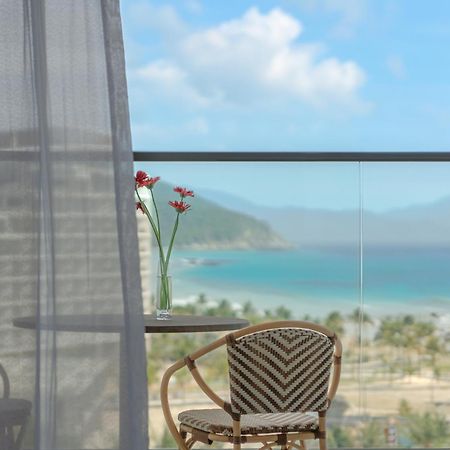 Aquamarine Beachfront Resort & Spa Cam Ranh Exterior photo