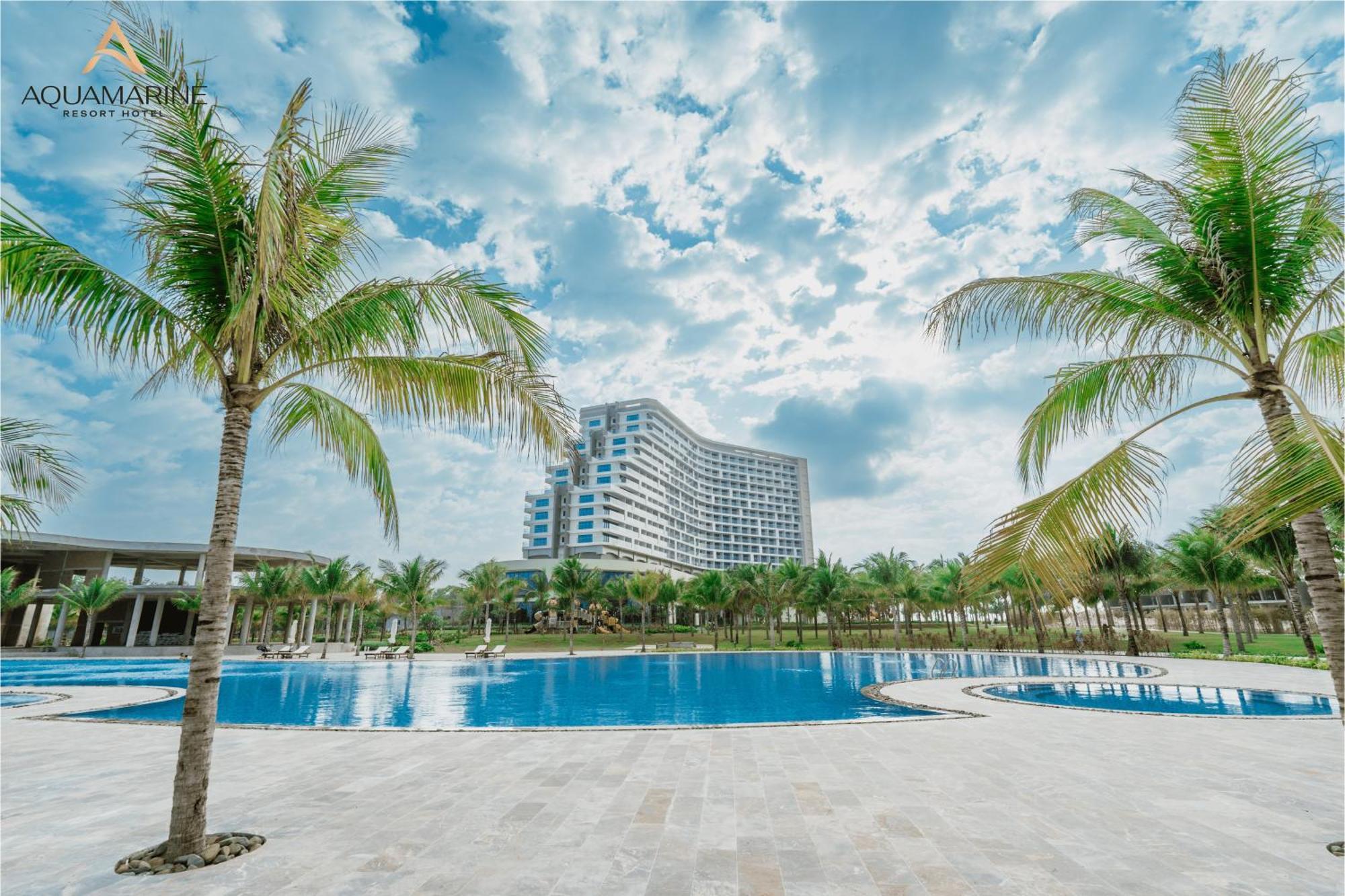 Aquamarine Beachfront Resort & Spa Cam Ranh Exterior photo