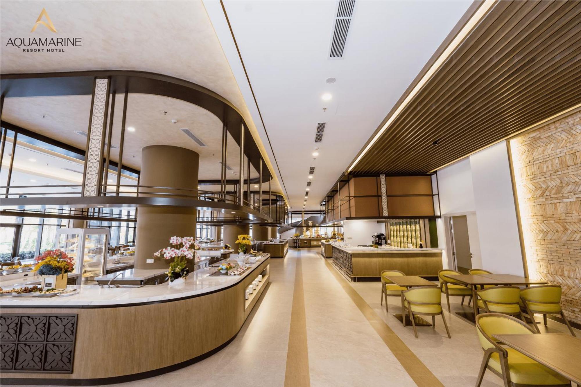 Aquamarine Beachfront Resort & Spa Cam Ranh Exterior photo